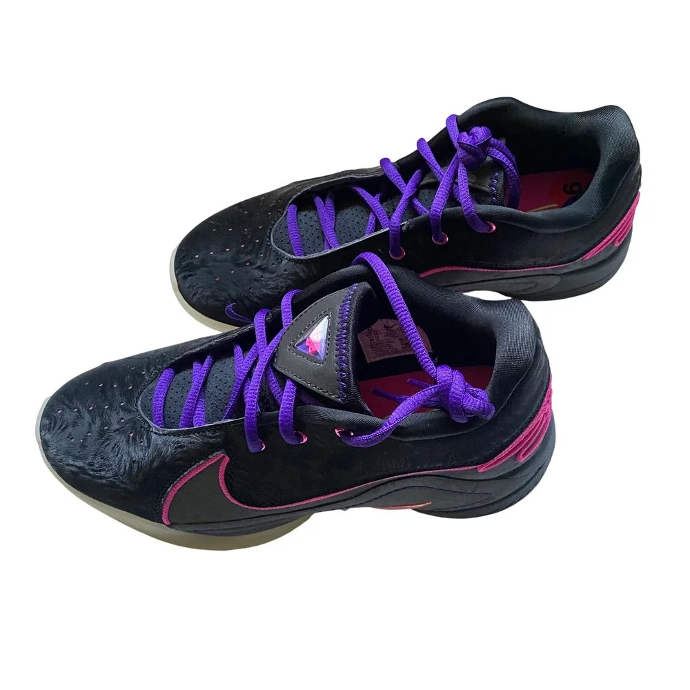 Nike LeBron 22 GS 'Blacklight' FV5636-001 Basketball size US  6Y / 7.5 W 6Y NWOB